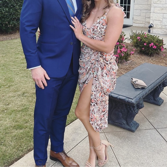 Asymmetrical Draped Pretty Little Thing floral Dress size 2 - Picture 6 of 6